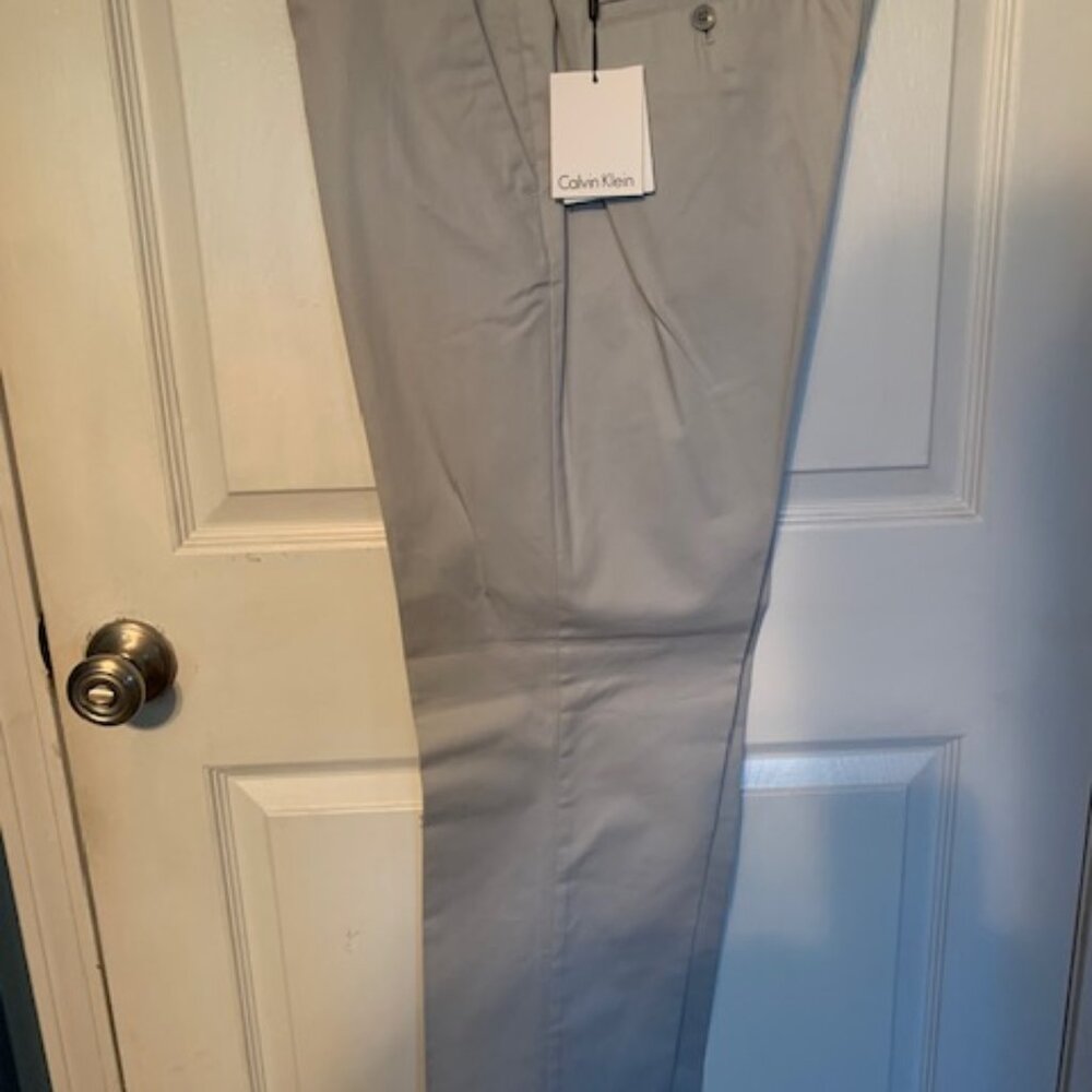 Men's Calvin Klein Slacks 34/30